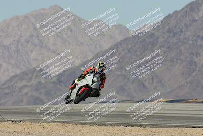 media/Oct-02-2025-Racers Edge (Thu) [[2c91cb6ab3]]/3-B Group/Session 4-Turn 9 (120pm)/